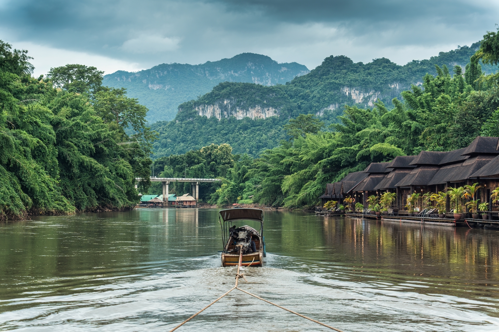 Kanchanaburi 3 Days 2 Nights – I-tong Village & Floating Raft Stay